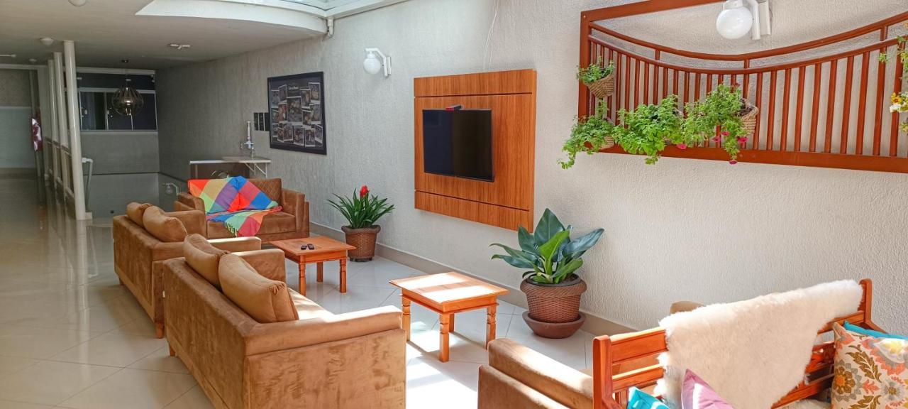Hotel Pousada Familia De Nazare Cachoeira Paulista Zewnętrze zdjęcie