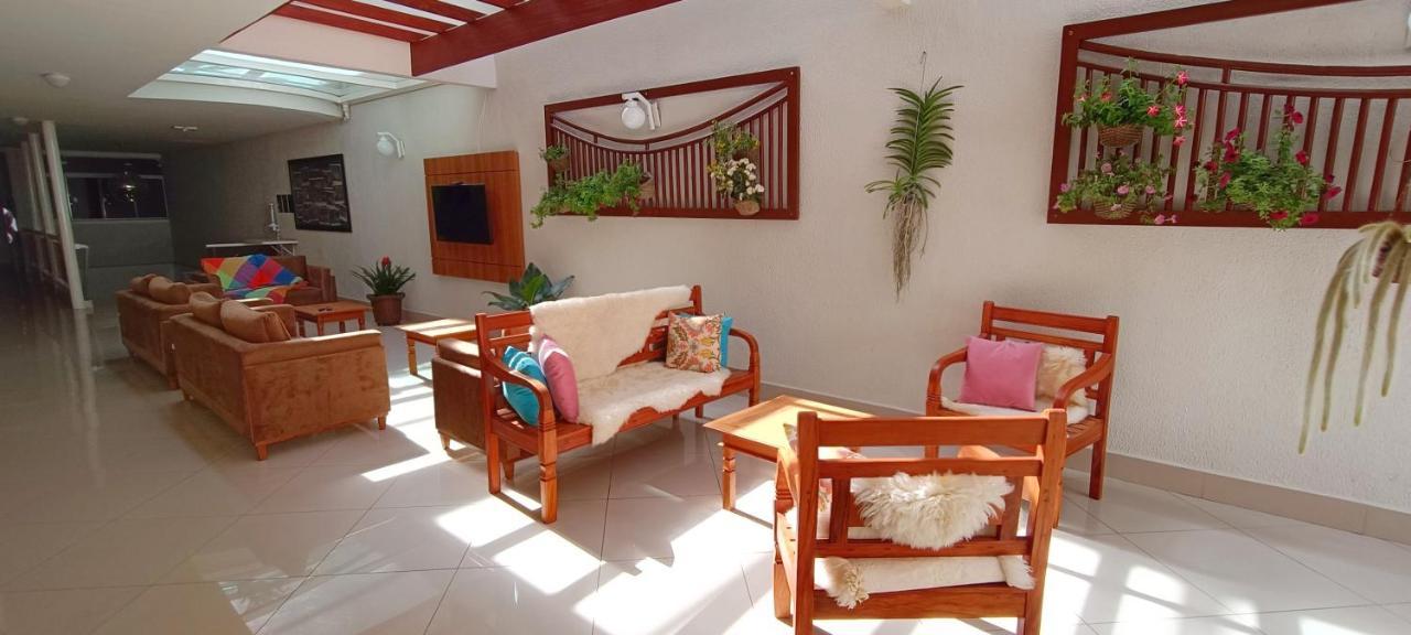 Hotel Pousada Familia De Nazare Cachoeira Paulista Zewnętrze zdjęcie